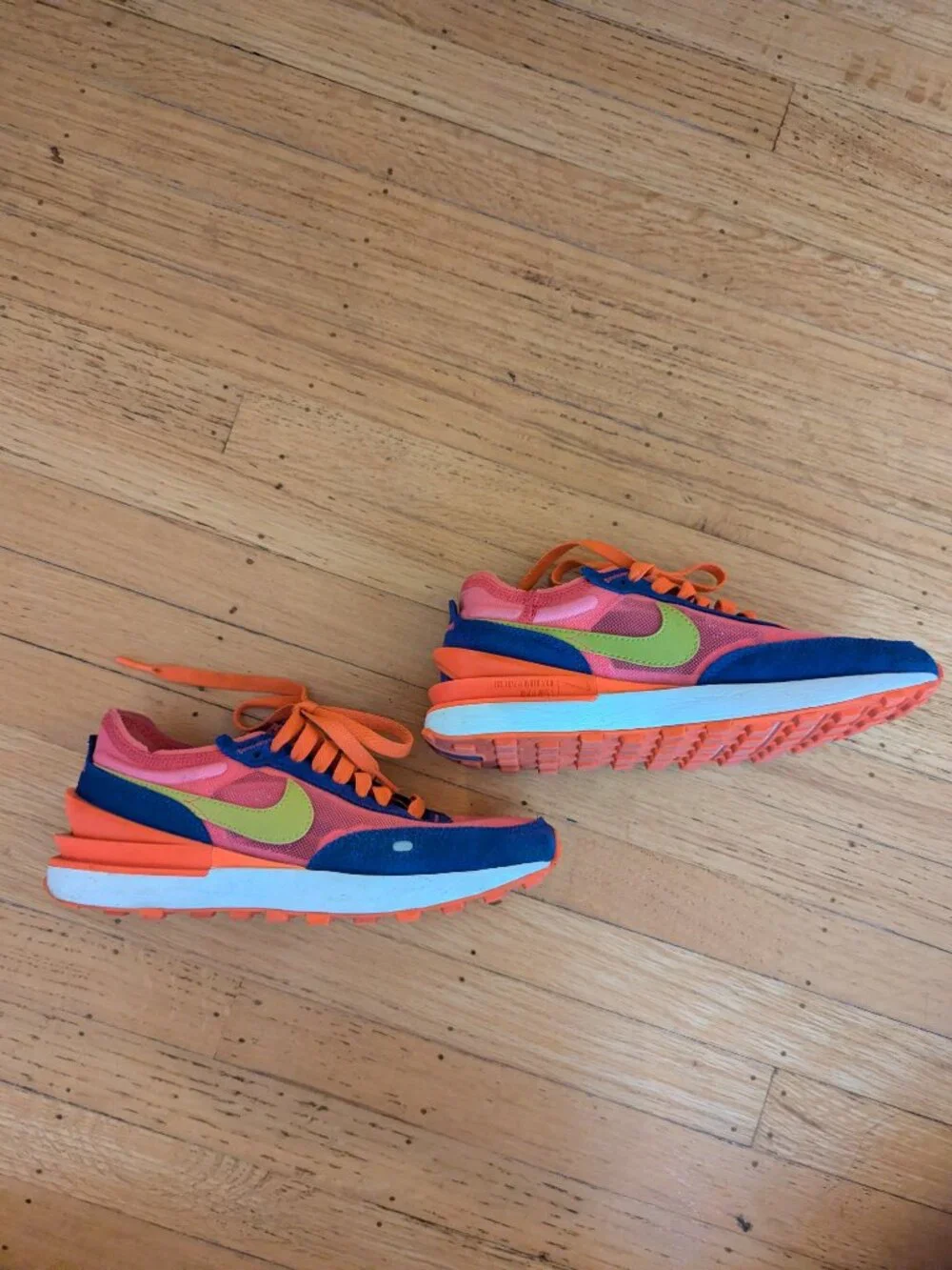 Nike Neon Retro Sneakers - Picture 2 of 7